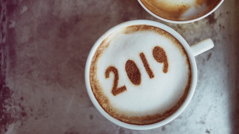 Milchkaffee mit einer 2019