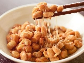 Schüssel mit Natto